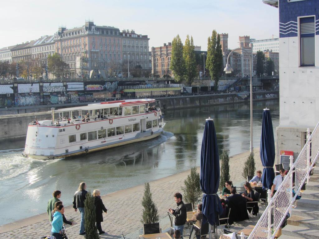 Wohnen Im Herzen Von Wien At The Waterfront Exterior photo